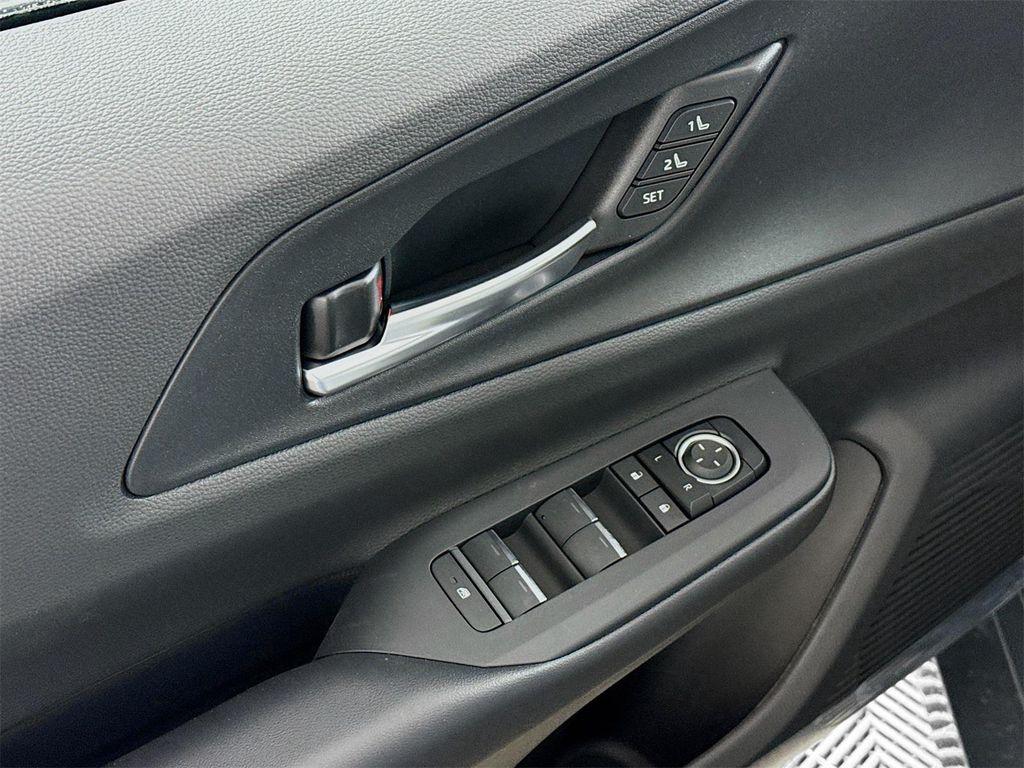 new 2025 Toyota Prius Plug-In Hybrid car, priced at $44,143
