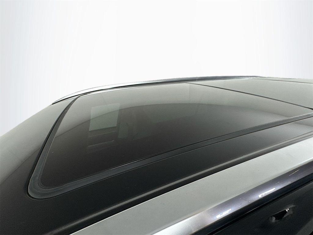 used 2021 Toyota Highlander car, priced at $37,167