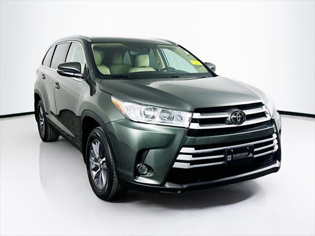 used 2019 Toyota Highlander car, priced at $25,256