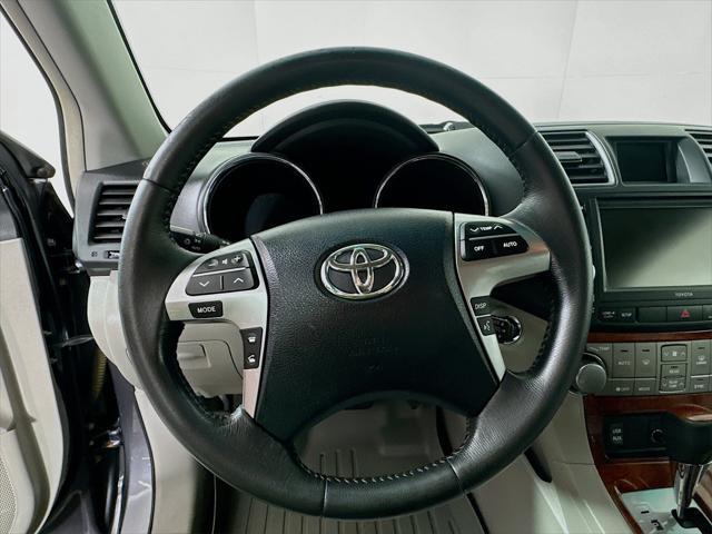 used 2011 Toyota Highlander car, priced at $11,548