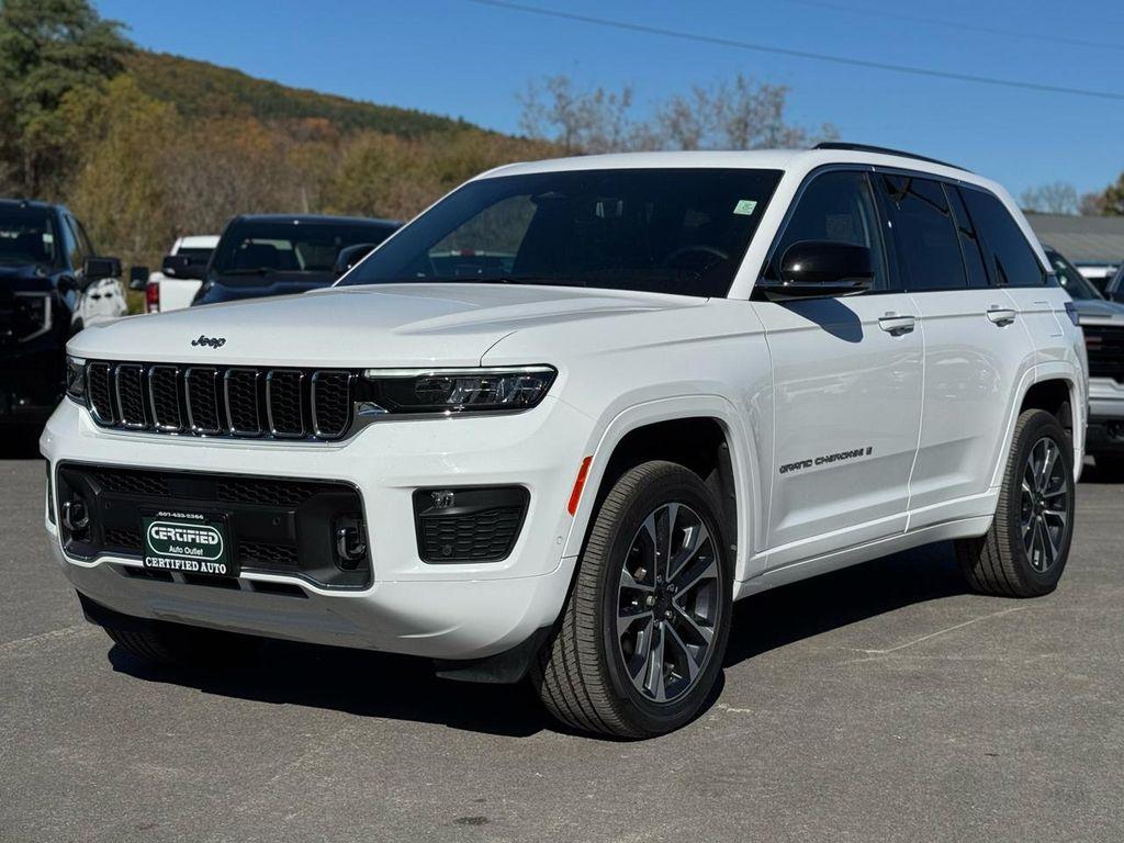 used 2024 Jeep Grand Cherokee car, priced at $49,995