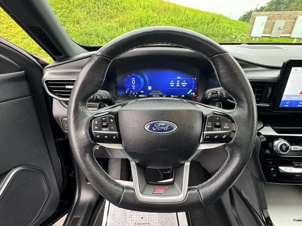 used 2022 Ford Explorer car, priced at $43,995
