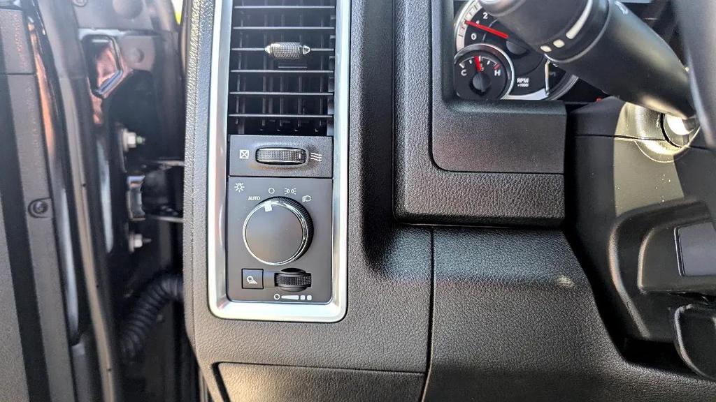 used 2022 Ram 1500 Classic car, priced at $35,995