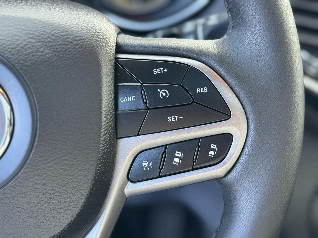 used 2022 Jeep Cherokee car, priced at $29,995