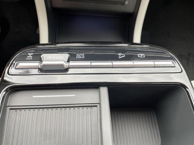new 2025 Hyundai TUCSON Hybrid car, priced at $37,070
