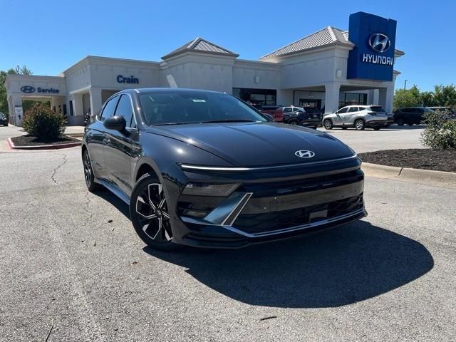 new 2024 Hyundai Sonata car, priced at $29,460