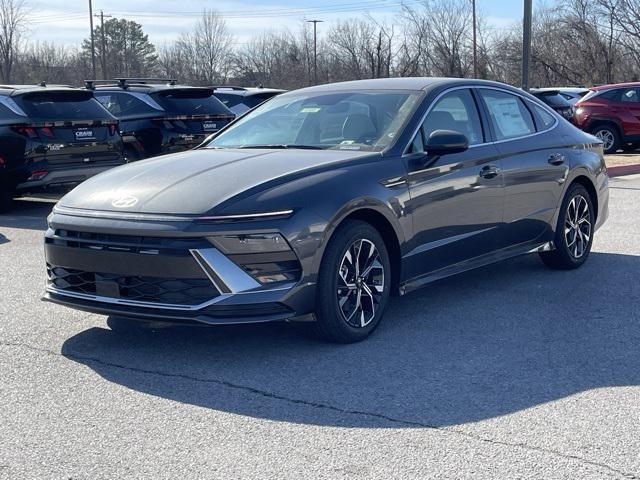 new 2024 Hyundai Sonata car, priced at $25,180