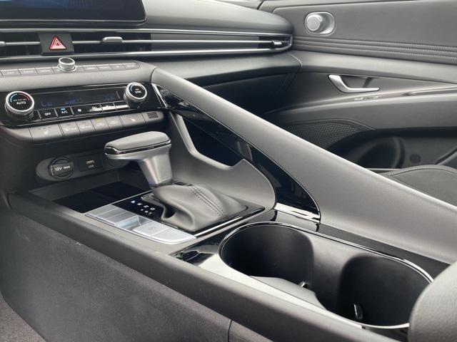 new 2025 Hyundai Elantra car, priced at $26,103