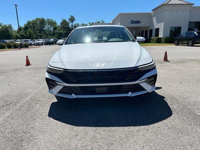 new 2024 Hyundai Elantra car, priced at $26,595