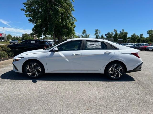 new 2024 Hyundai Elantra car, priced at $26,595