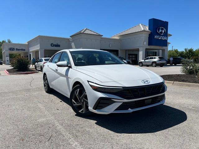 new 2024 Hyundai Elantra car, priced at $26,595