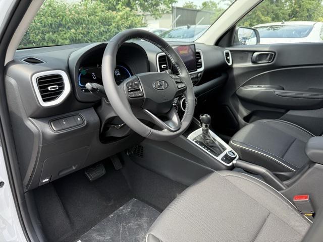 new 2025 Hyundai Venue car, priced at $24,043