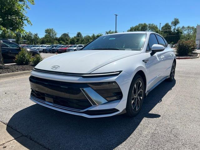 new 2024 Hyundai Sonata car, priced at $26,687