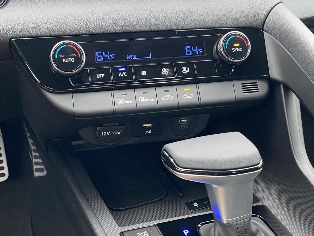 new 2025 Hyundai Elantra car, priced at $23,739
