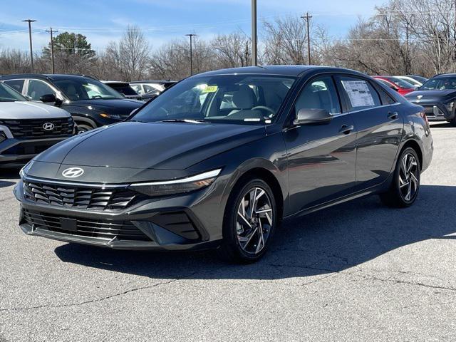 new 2025 Hyundai Elantra car, priced at $25,916