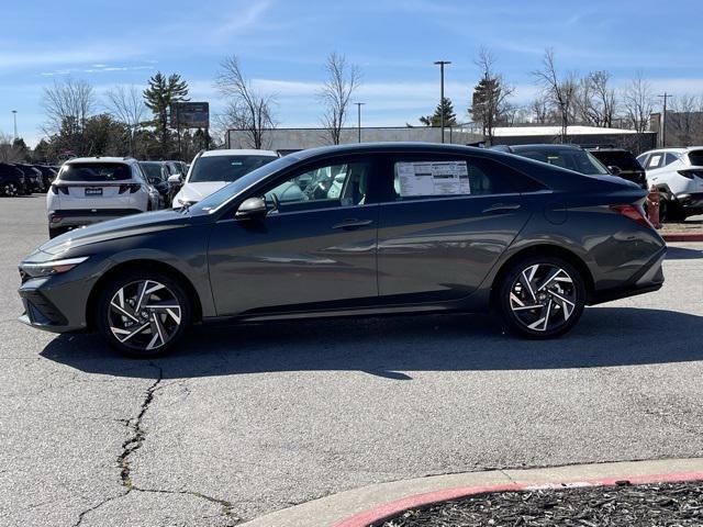 new 2025 Hyundai Elantra car, priced at $25,916