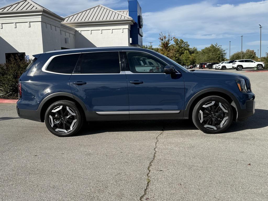 used 2024 Kia Telluride car, priced at $36,901