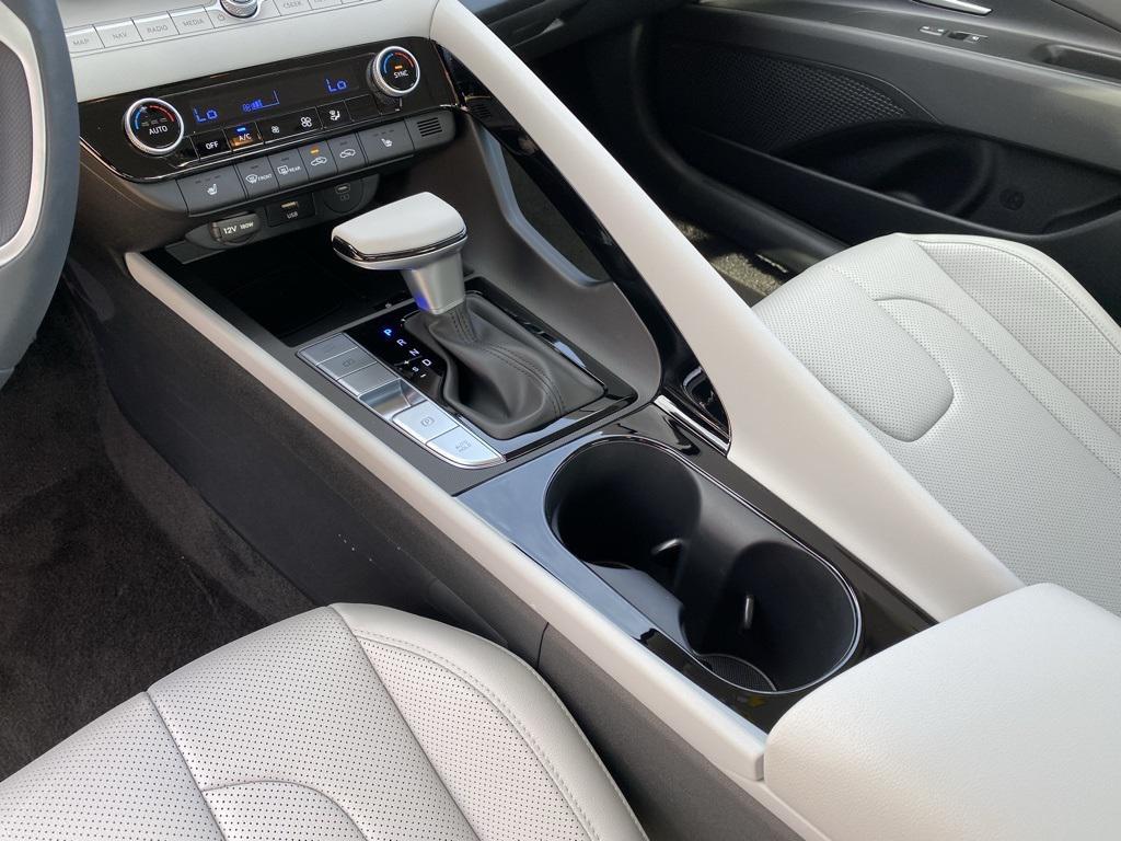 new 2026 Hyundai Elantra car, priced at $28,180