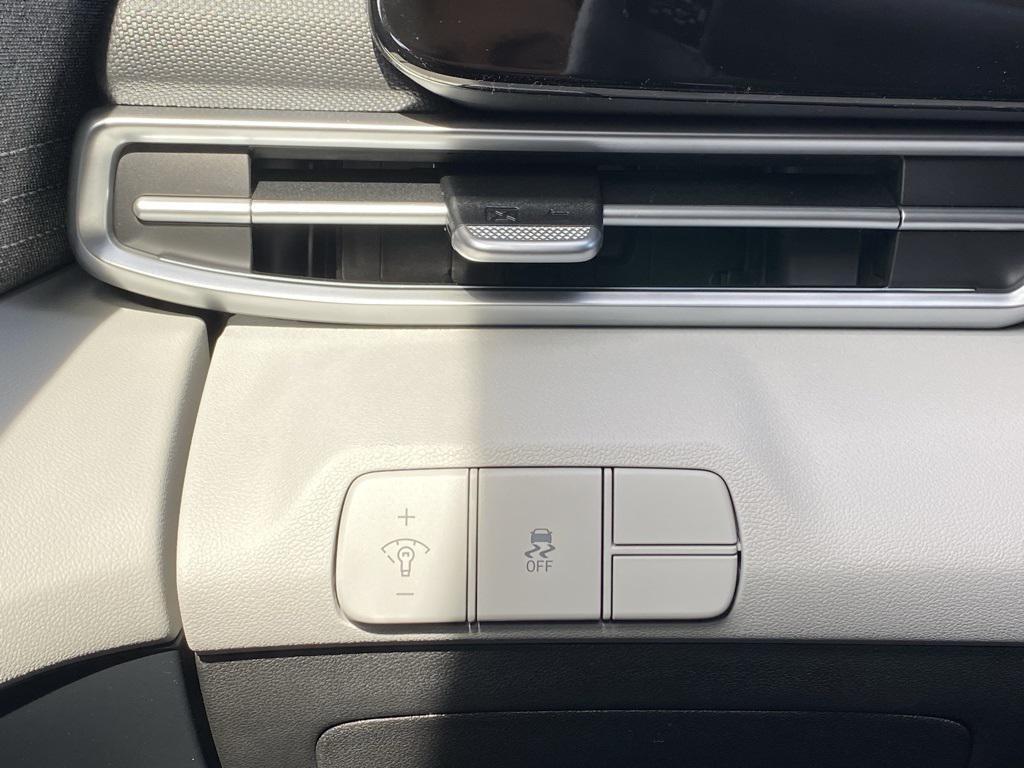 new 2026 Hyundai Elantra car, priced at $28,180