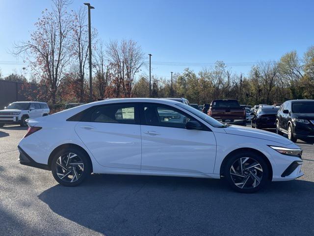 new 2025 Hyundai Elantra car, priced at $29,250