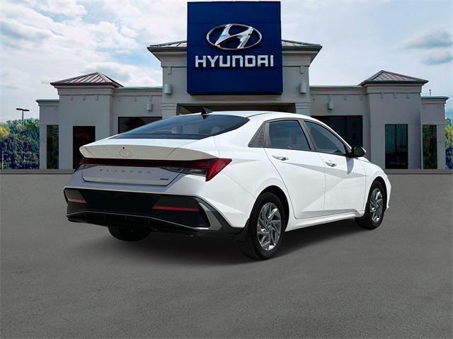 new 2025 Hyundai Elantra HEV car, priced at $28,250