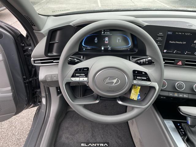 new 2025 Hyundai Elantra car, priced at $21,599