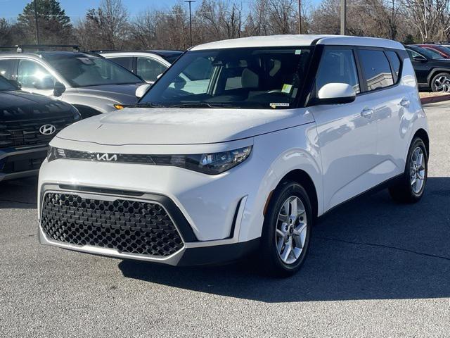 used 2023 Kia Soul car, priced at $17,250