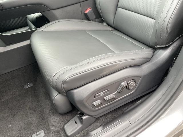 new 2025 Hyundai SANTA FE HEV car, priced at $47,278