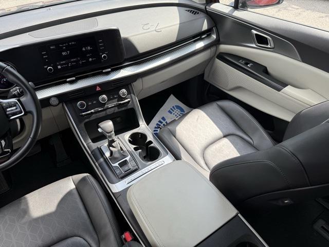 used 2024 Kia Carnival car, priced at $33,000