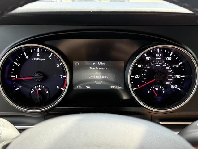 used 2024 Kia Carnival car, priced at $33,000