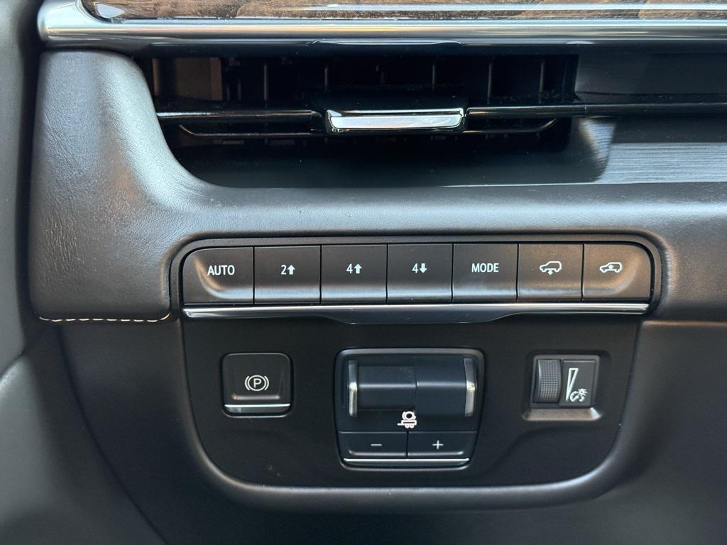 used 2021 Cadillac Escalade ESV car, priced at $57,289