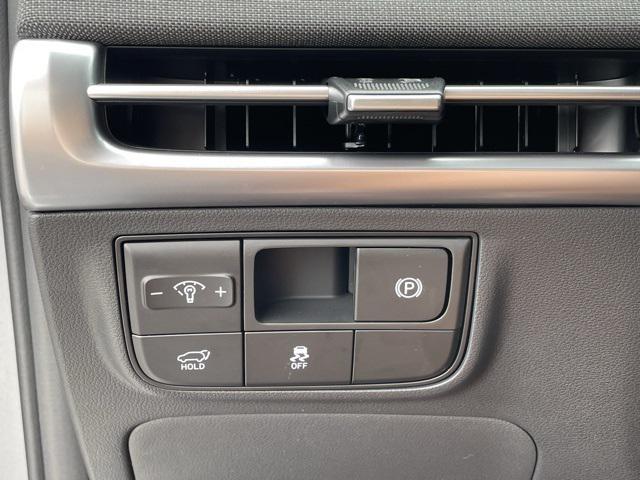 new 2025 Hyundai Tucson car, priced at $39,083