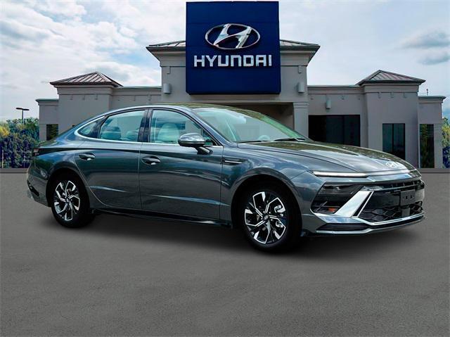 new 2024 Hyundai Sonata car, priced at $27,235