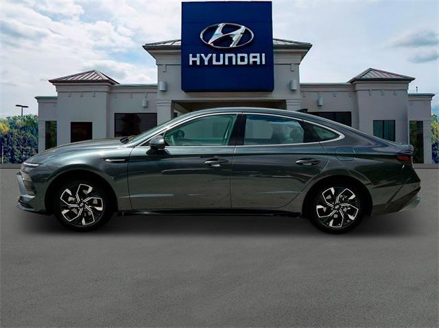 new 2024 Hyundai Sonata car, priced at $27,235