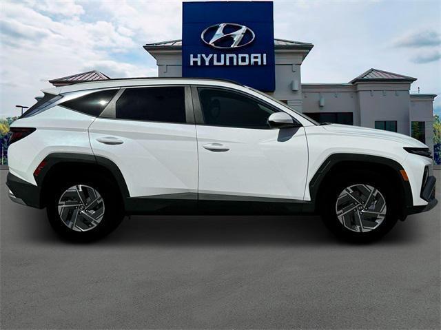 new 2025 Hyundai Tucson Hybrid car, priced at $35,770