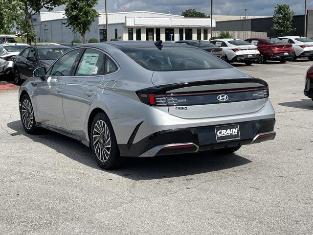 new 2025 Hyundai Sonata Hybrid car, priced at $37,169