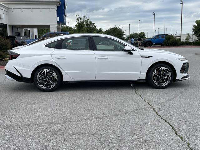 new 2025 Hyundai Sonata car, priced at $30,712