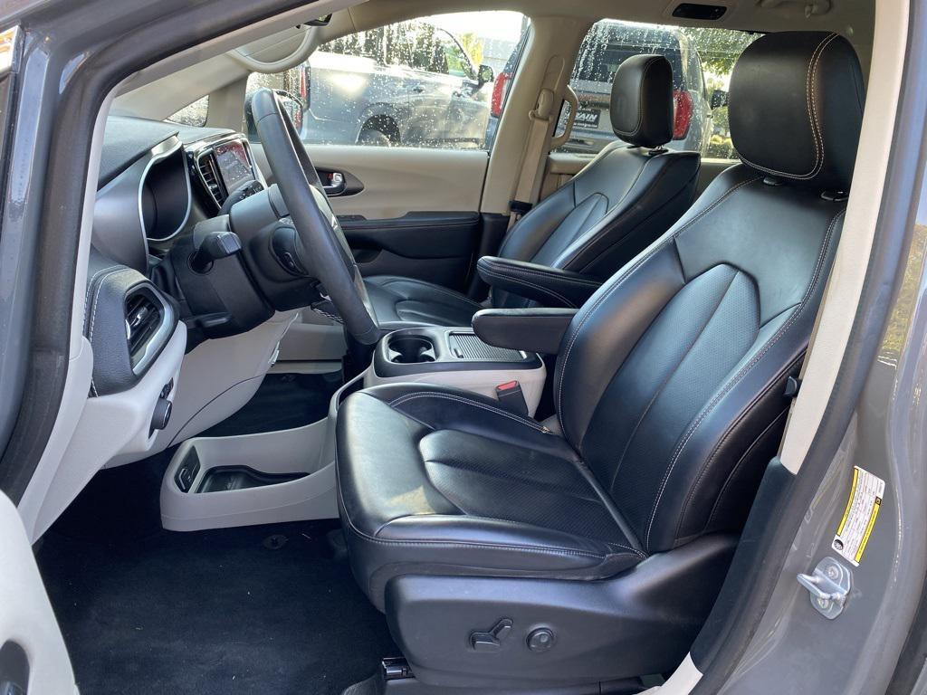 used 2023 Chrysler Pacifica car, priced at $28,489