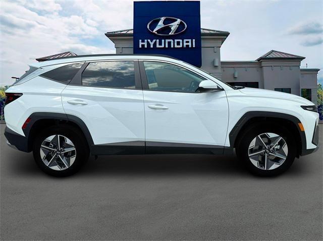 new 2025 Hyundai Tucson car, priced at $33,140