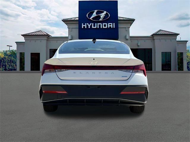 new 2025 Hyundai Elantra HEV car, priced at $28,250