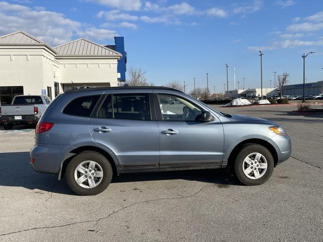 used 2009 Hyundai Santa Fe car, priced at $7,500