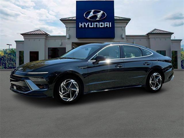 new 2025 Hyundai Sonata car, priced at $30,230