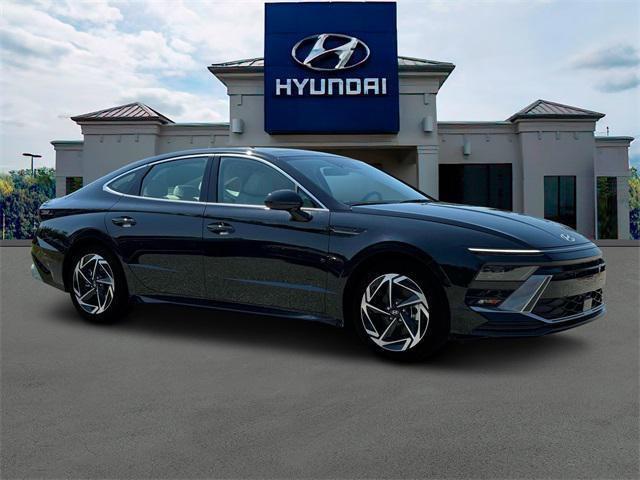 new 2025 Hyundai Sonata car, priced at $30,230