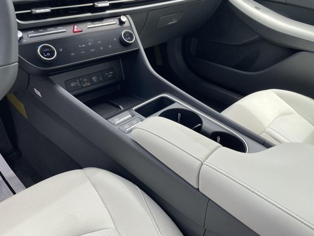 new 2025 Hyundai Sonata car, priced at $30,217