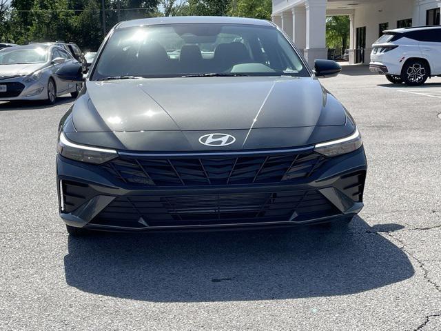 new 2025 Hyundai Elantra car, priced at $23,089