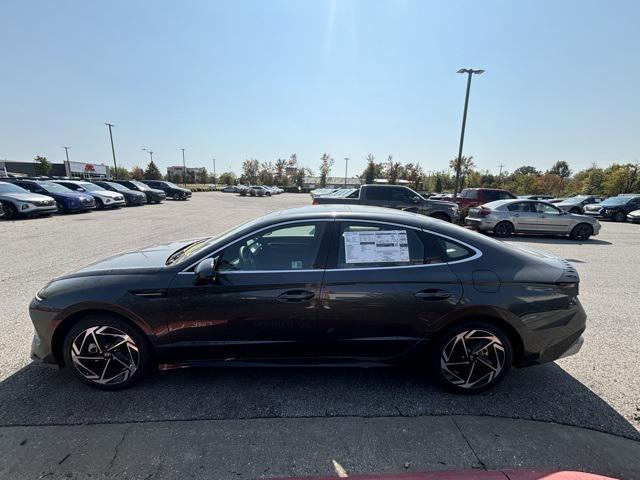 new 2024 Hyundai Sonata car, priced at $29,180