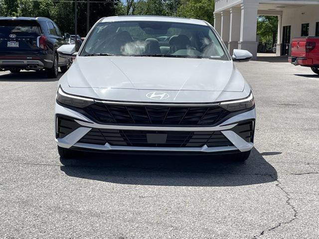 new 2025 Hyundai Elantra car, priced at $27,008
