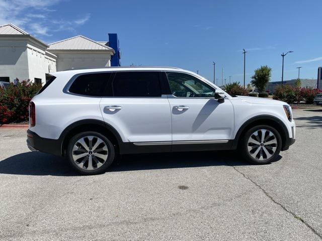 used 2020 Ford Explorer car, priced at $18,000
