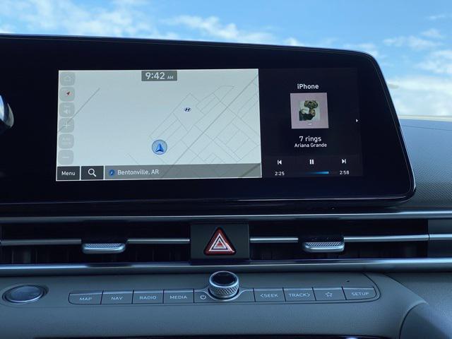 new 2025 Hyundai ELANTRA HEV car, priced at $25,661