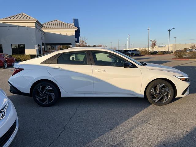 new 2025 Hyundai Elantra car, priced at $29,250